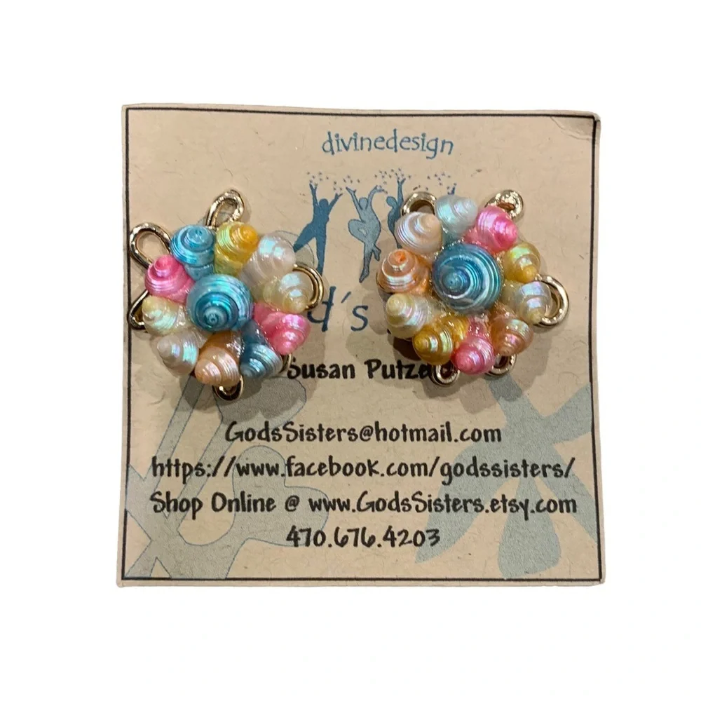 Devine Design Hand Made Shell Ocean Sea Shells Colors Gold - Picture 1 of 12